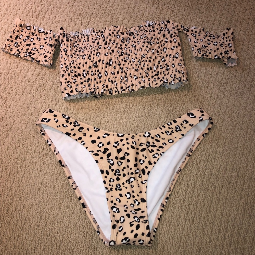 Never been worn leopard print bikini!